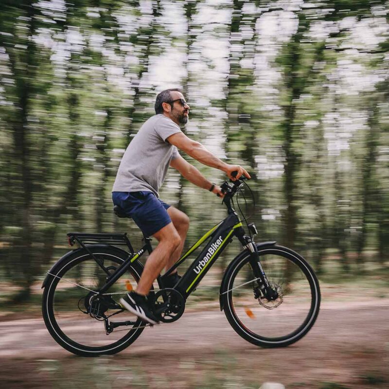 Bicicleta eléctrica de trekking todo-o-terreno