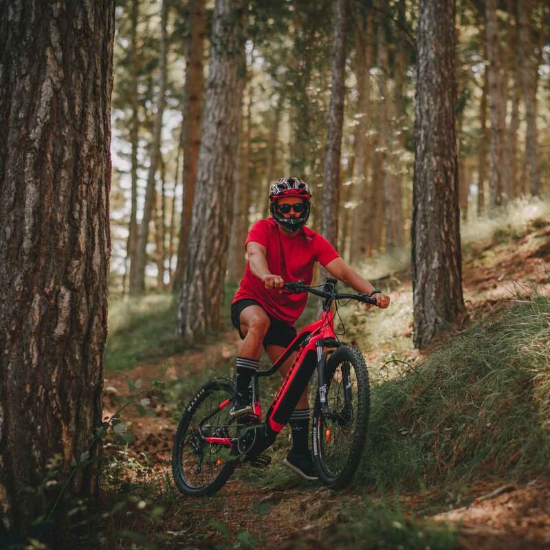 Bicicleta de montanha eléctrica com motor central